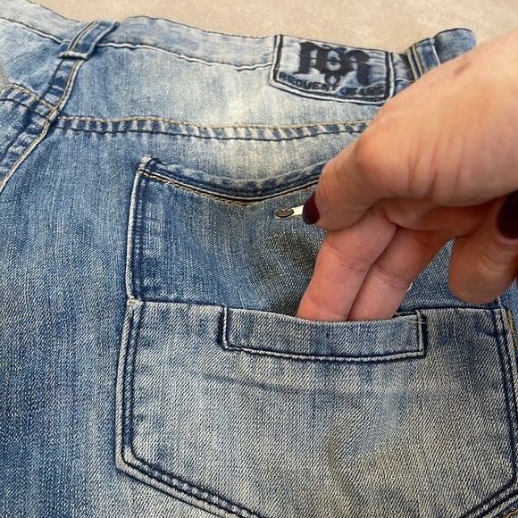 Jeans - Picture 6 of 6